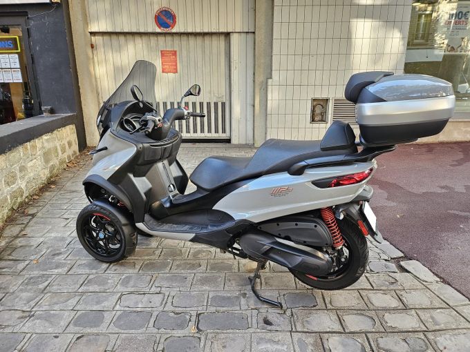 PIAGGIO MP3 350 4