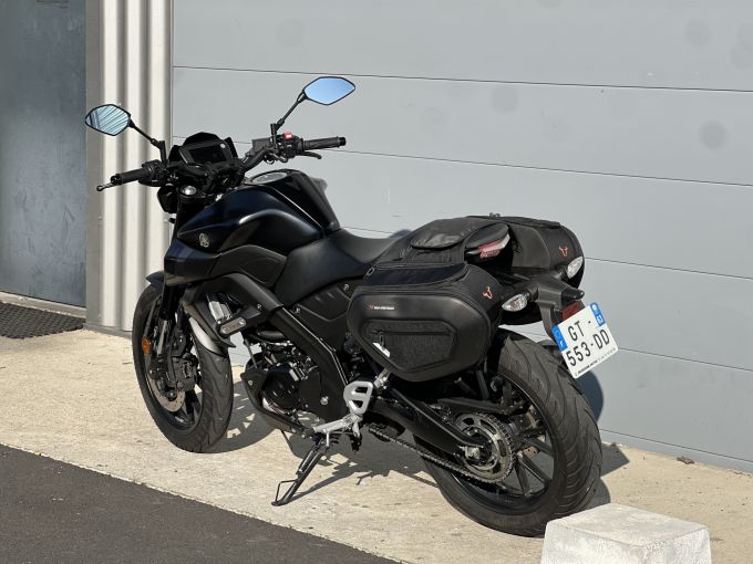 YAMAHA MT-125 ABS 4