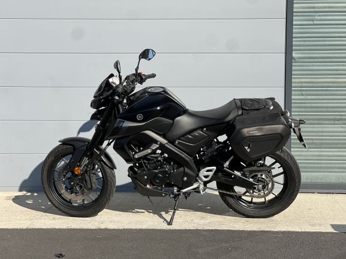 YAMAHA MT-125 ABS 4