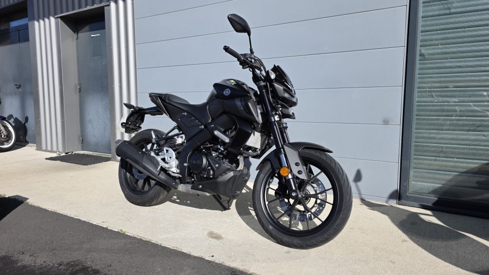 YAMAHA MT-125 ABS 4