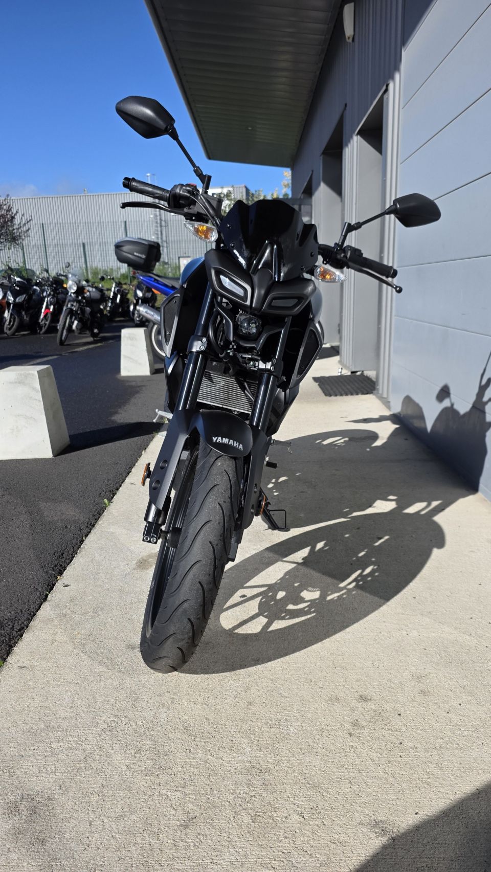 YAMAHA MT-125 ABS 4