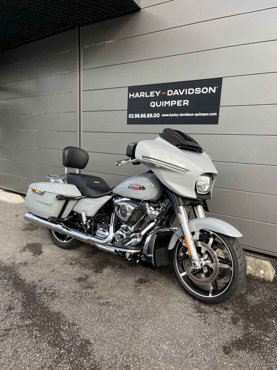 HARLEY-DAVIDSON TOURING STREET GLIDE 1923 4