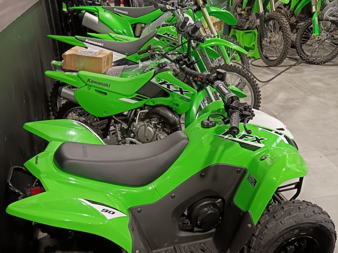 KAWASAKI KFX 4