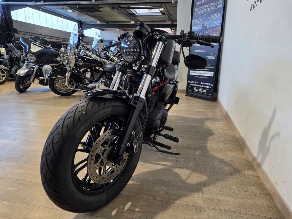 HARLEY-DAVIDSON SPORTSTER FORTY-EIGHT 1200 4