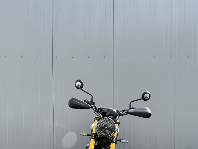 TRIUMPH Scrambler 400 X 4