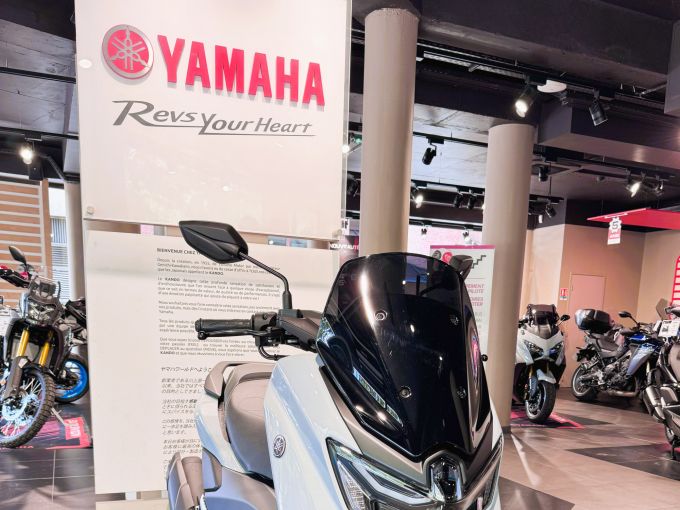YAMAHA NMAX 125 TECH MAX 4
