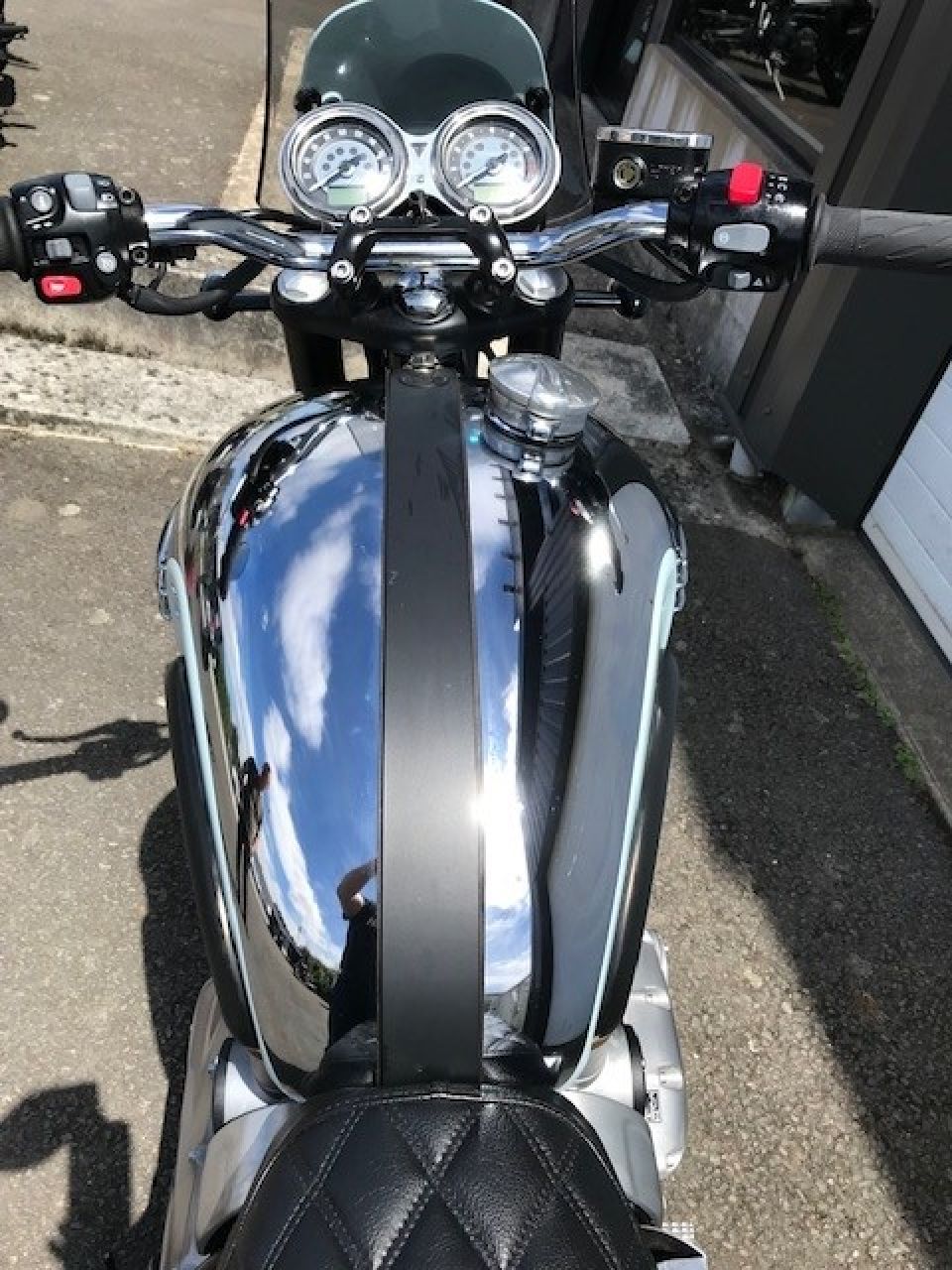 TRIUMPH BONNEVILLE T120 4