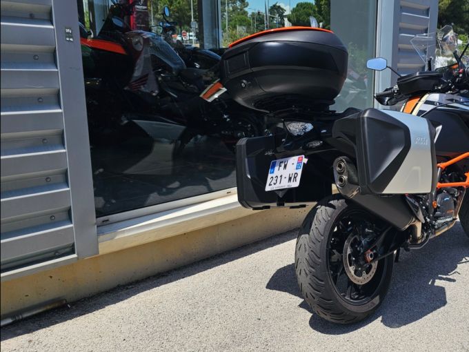 KTM 1290 ADVENTURE S AKRAPOVIC 4