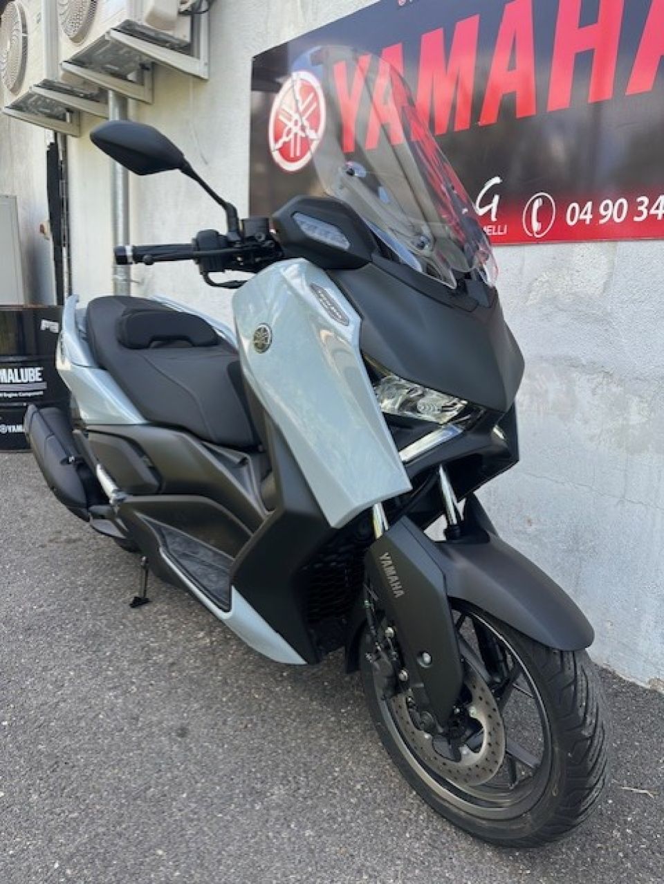 YAMAHA XMAX 125 TECH MAX 4