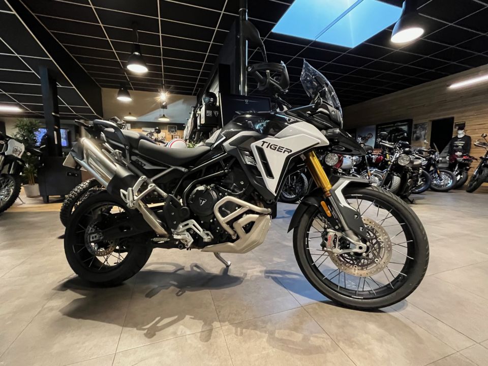 TRIUMPH TIGER 900 RALLY PRO 4