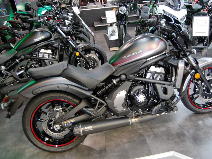 KAWASAKI VULCAN 650 S PERFORMANCE 4