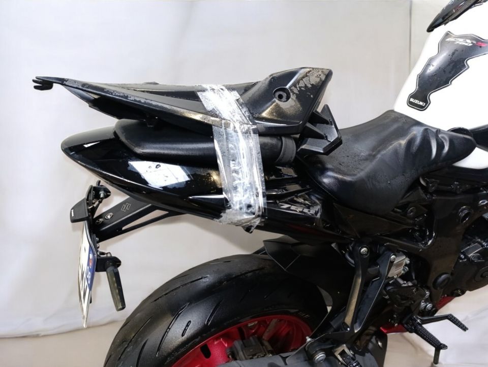 SUZUKI GSX 750 4
