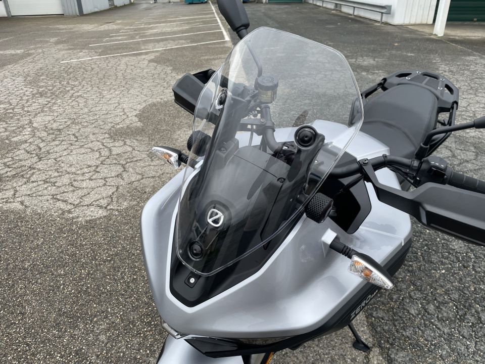 ZERO MOTORCYCLES DSR 15.6 4
