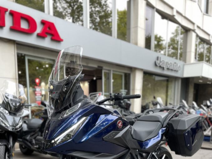 HONDA NT1100 DCT 4