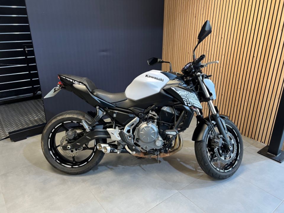 KAWASAKI Z650 ABS 4