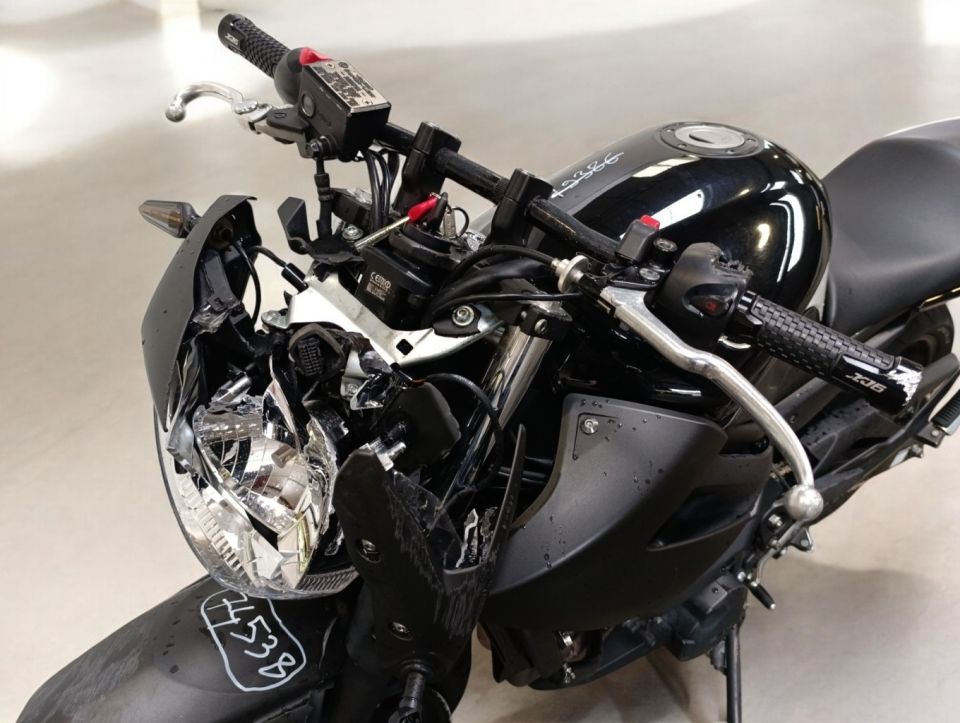 YAMAHA XJ 600 DIVERSION 4