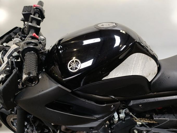 YAMAHA XJ 600 DIVERSION 4