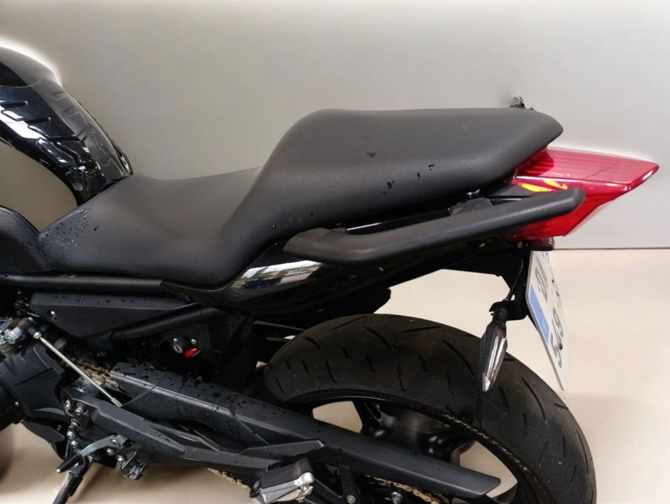 YAMAHA XJ 600 DIVERSION 4