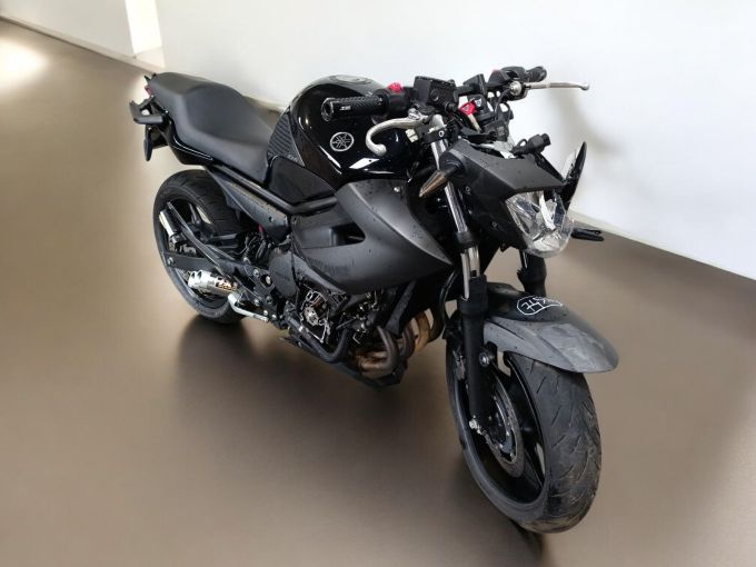 YAMAHA XJ 600 DIVERSION 4