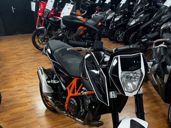KTM 690 DUKE 4