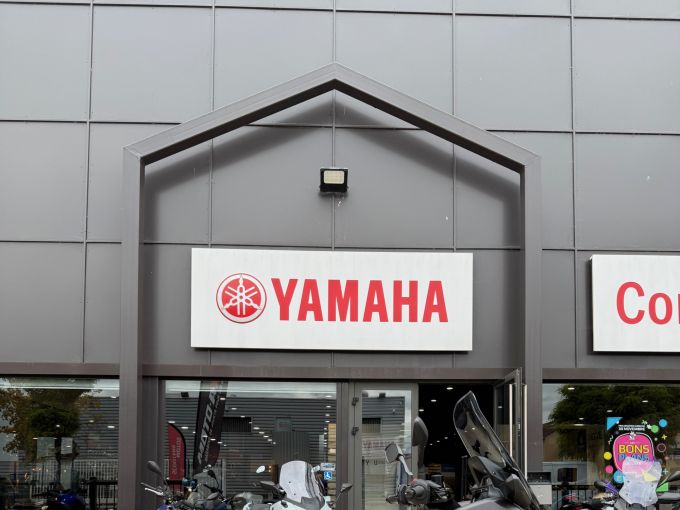YAMAHA X-MAX 125 TECH MAX 4