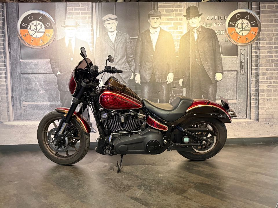 HARLEY-DAVIDSON SOFTAIL LOW RIDER 1868 S 4