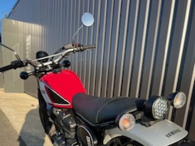 YAMAHA SCR 950 4