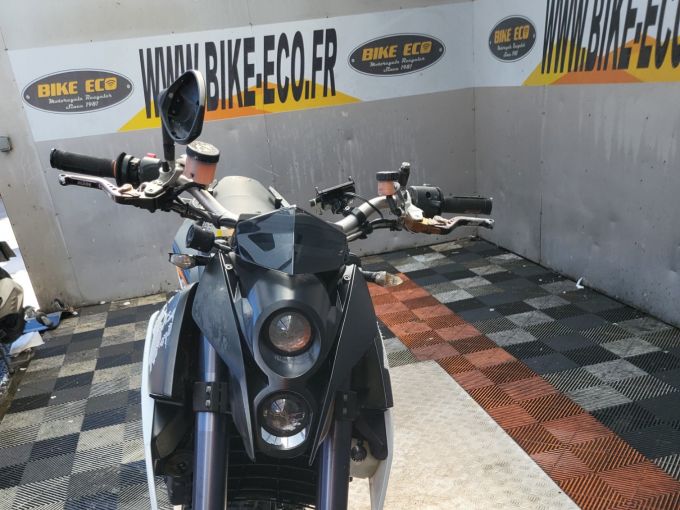 KTM 690 DUKE R 4