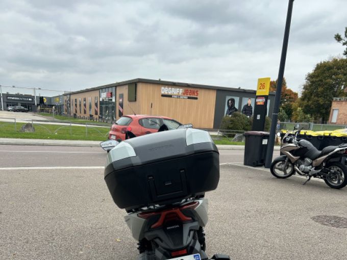 HONDA FORZA 125 4