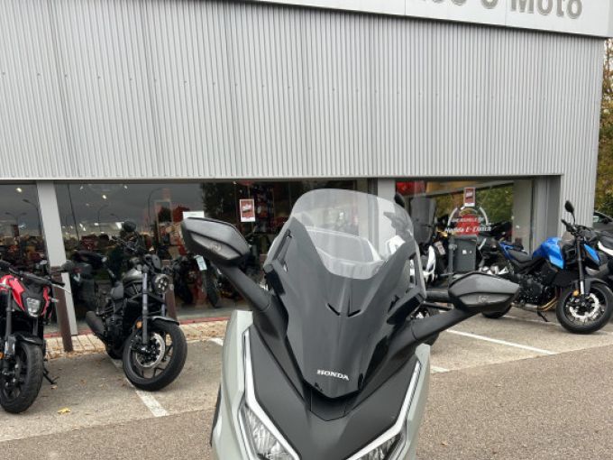 HONDA FORZA 125 4