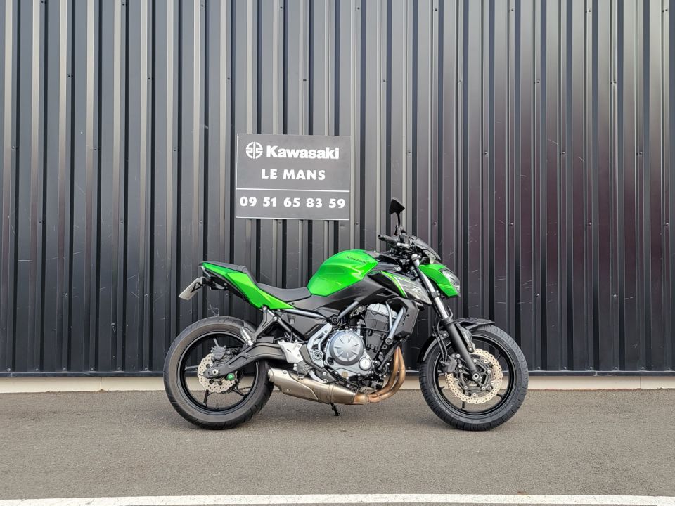 KAWASAKI Z 650 (47.5CV) 4