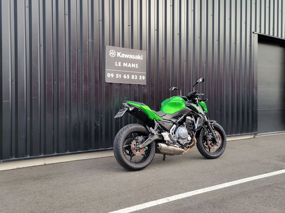 KAWASAKI Z 650 (47.5CV) 4