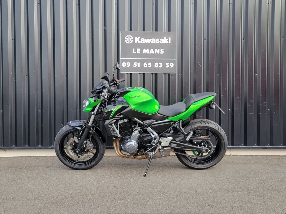 KAWASAKI Z 650 (47.5CV) 4