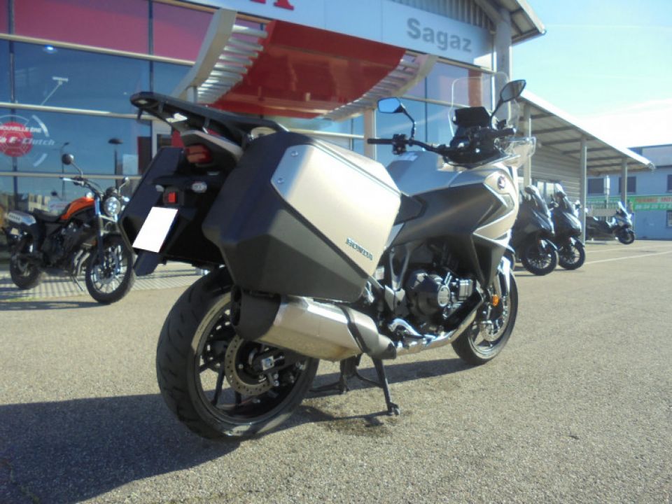 HONDA NT 1100 DCT 4