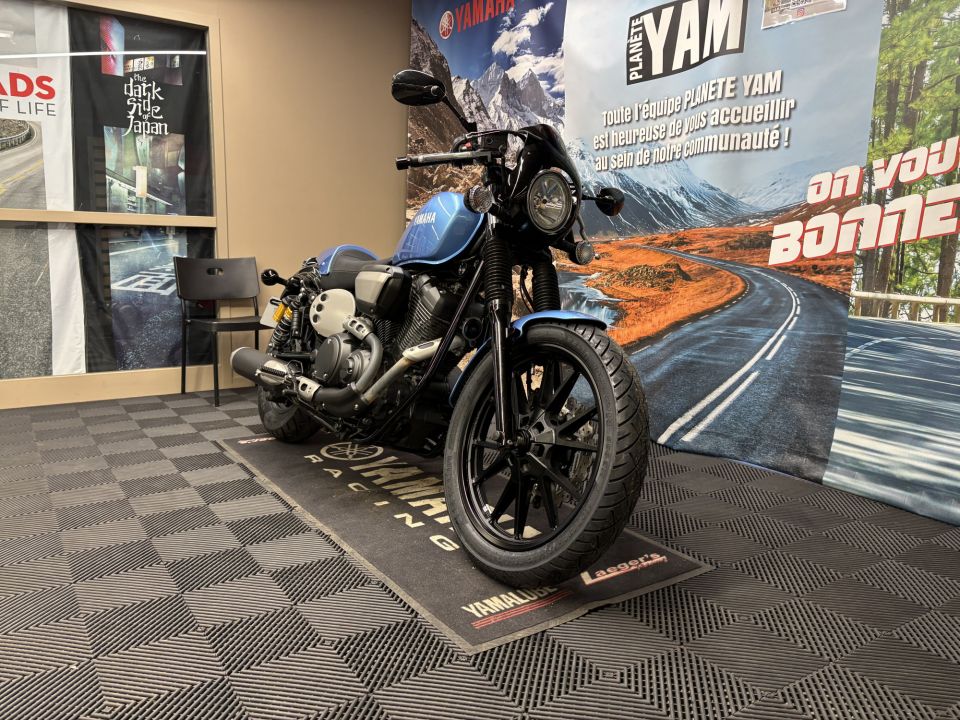 YAMAHA XV 950 BOLT R 4