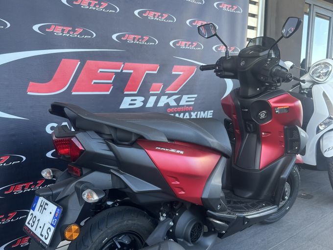 YAMAHA RayZR 125 4