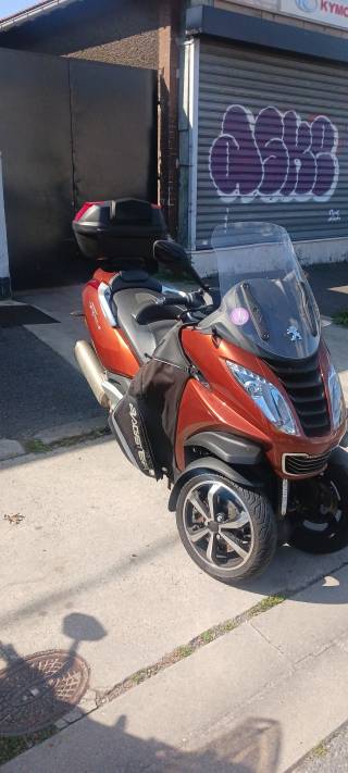 PEUGEOT METROPOLIS 400 SW - 2017