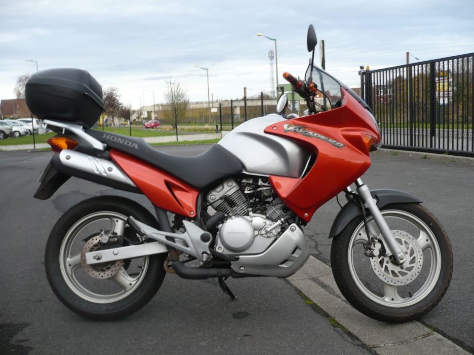 HONDA VARADERO 125 4