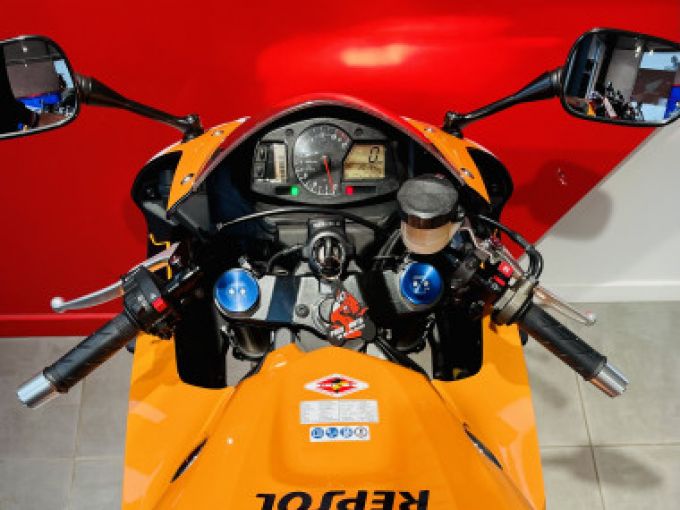 HONDA CBR600RR 4