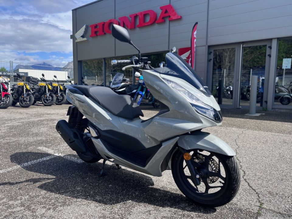 HONDA PCX125 4