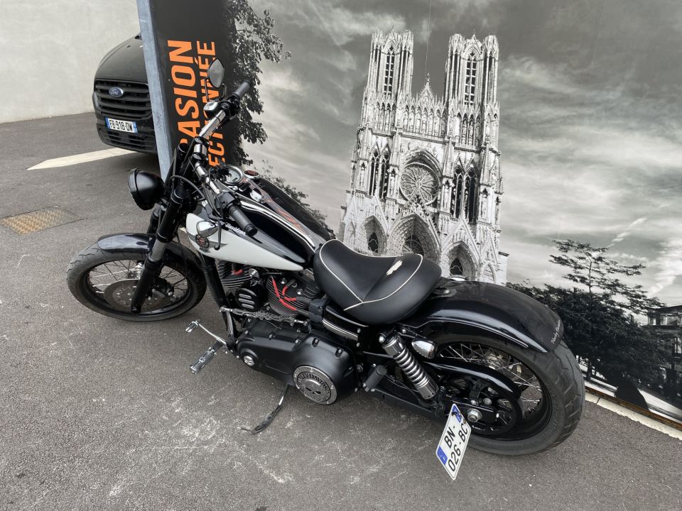 HARLEY-DAVIDSON DYNA WIDE GLIDE 1584 4