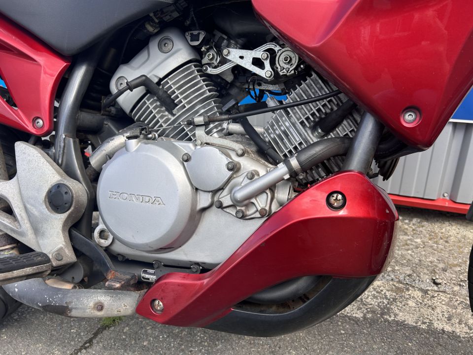 HONDA VARADERO 125 4