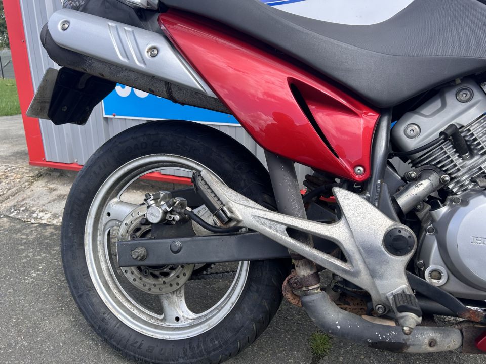 HONDA VARADERO 125 4