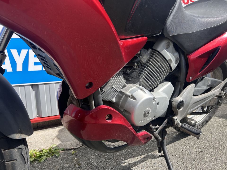 HONDA VARADERO 125 4