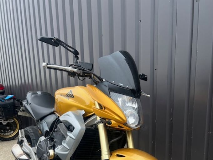 HONDA CB 600 F HORNET 4