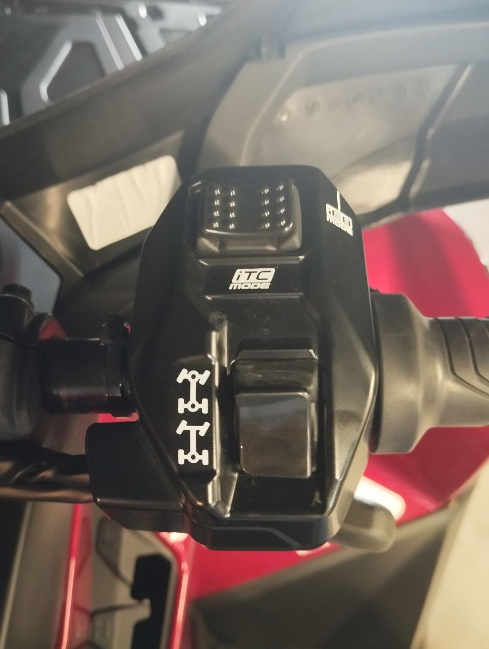 CAN-AM Outlander 850 XT 4