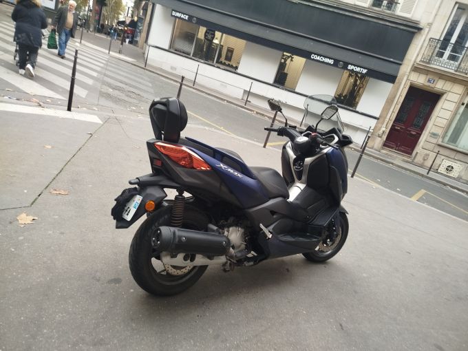 YAMAHA XMAX 125 4