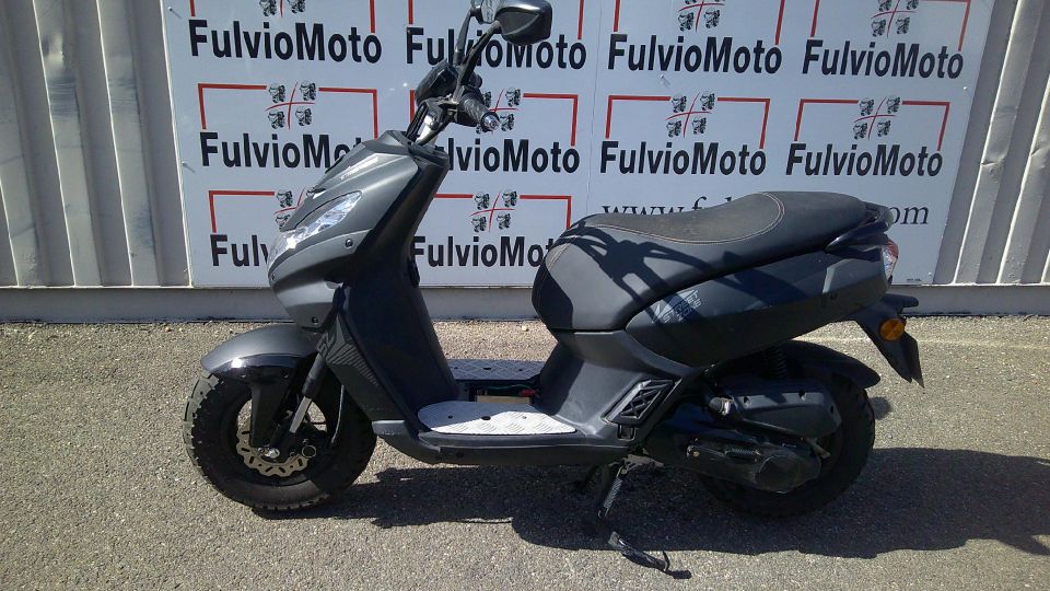 PEUGEOT STREET ZONE 50 4