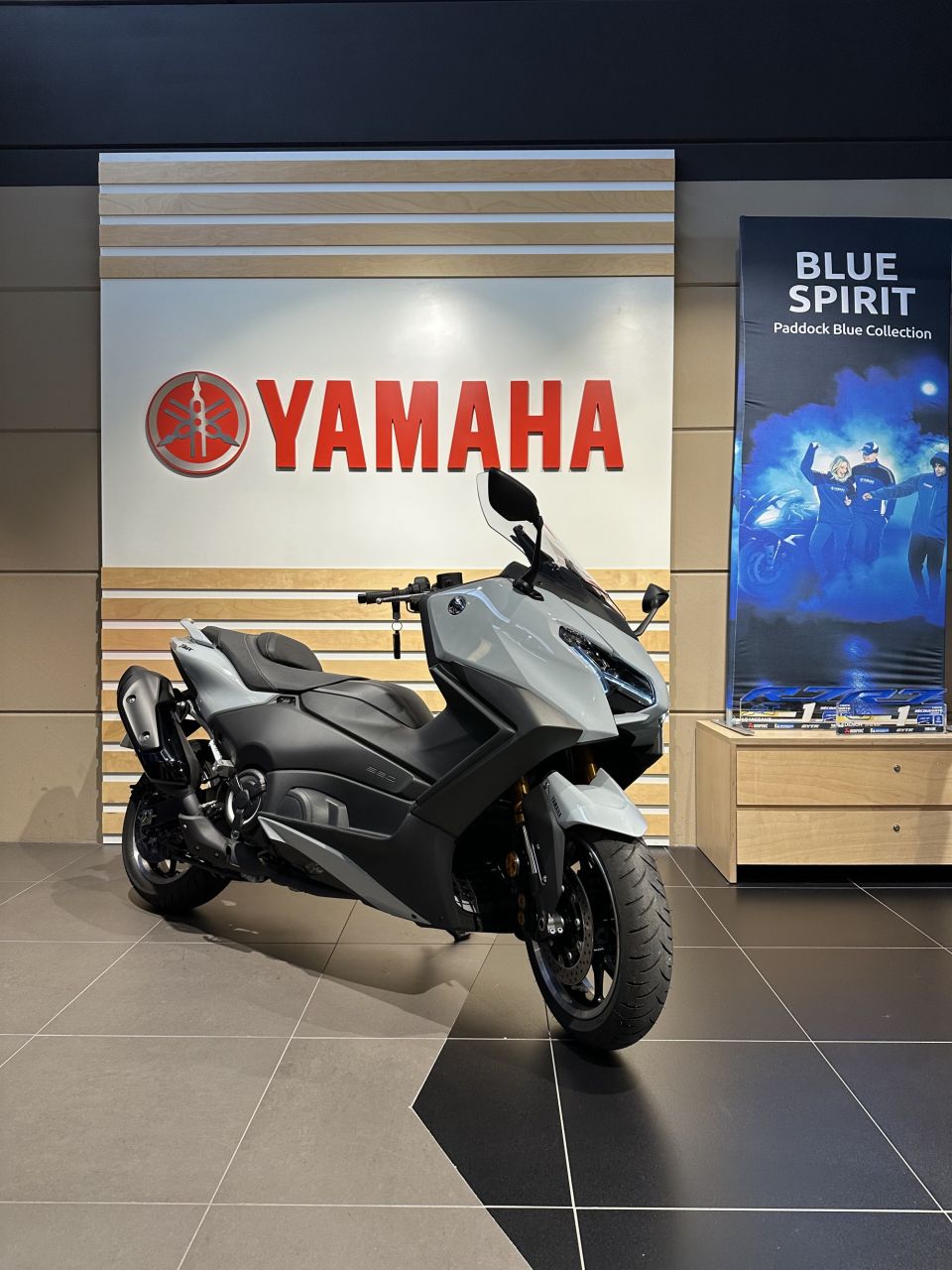 YAMAHA XP T-MAX 560 TECH MAX 4