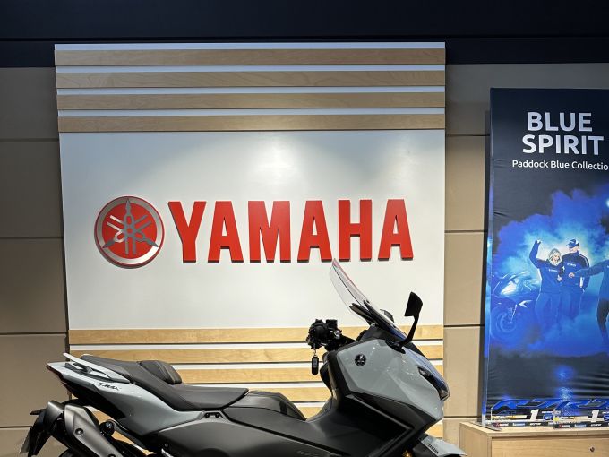 YAMAHA XP T-MAX 560 TECH MAX 4
